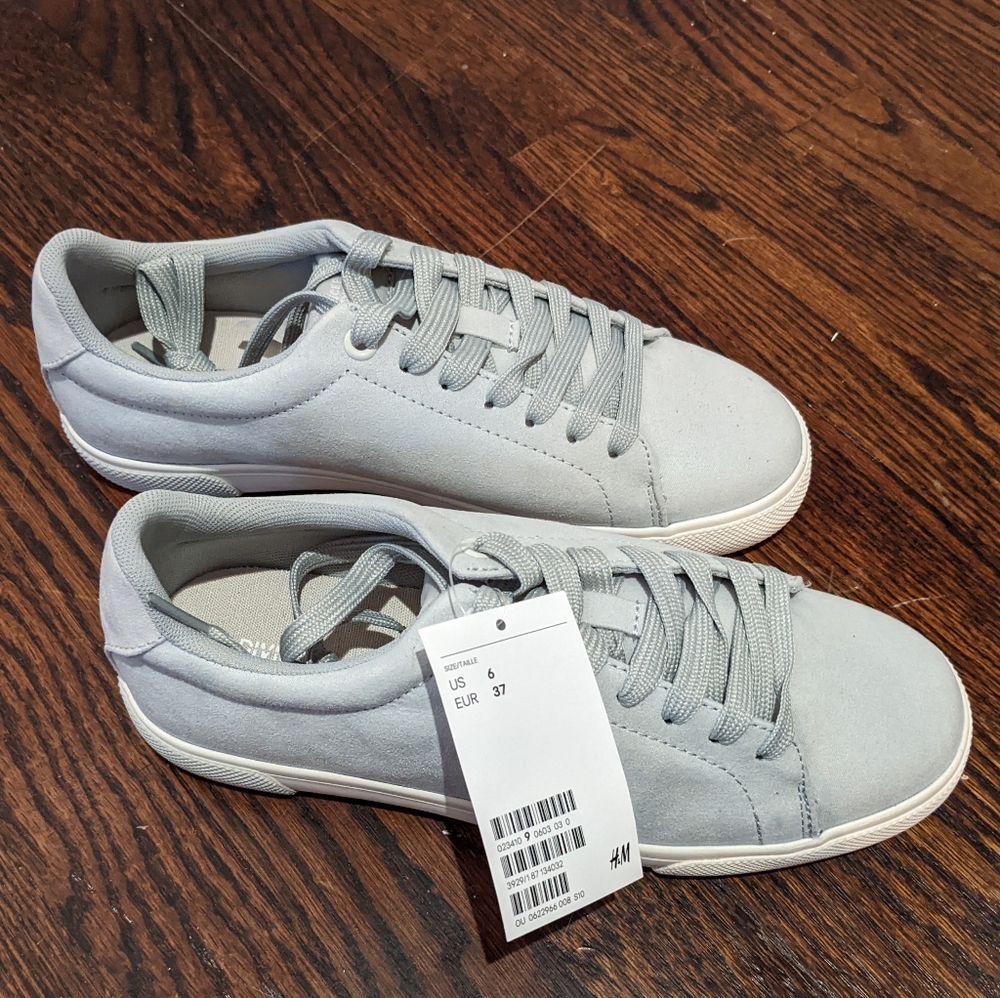H&M - suede sneakers mint green euc